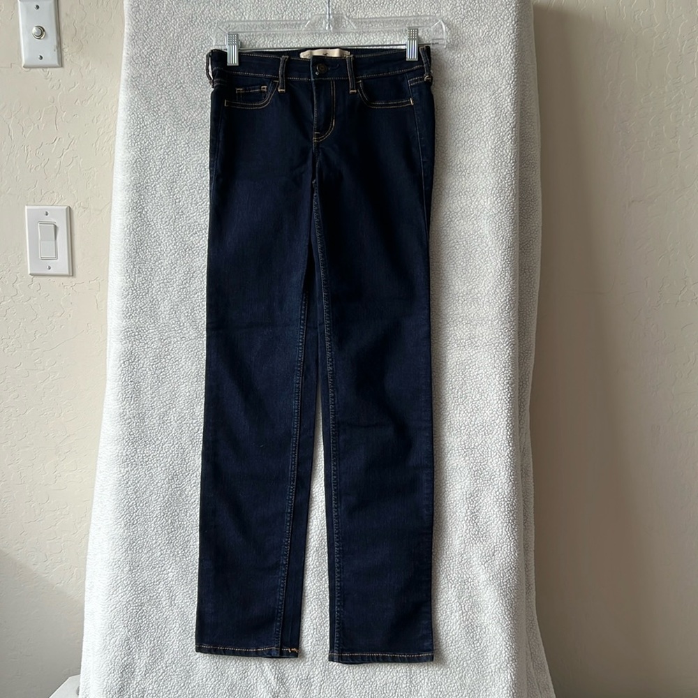 Girls Hollister Jeans - 2 pairs